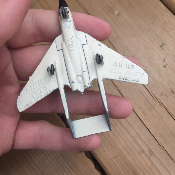 Vintage 1970 toy airplane Dinky Toys 738 DH.110 Sea Vixen - Picture 2 of 4